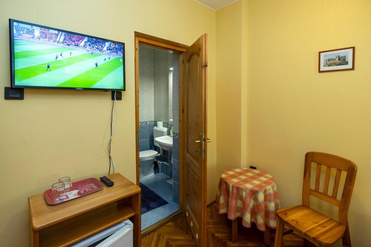 Cecey Vendeghaz Bed and Breakfast Eger Exteriör bild