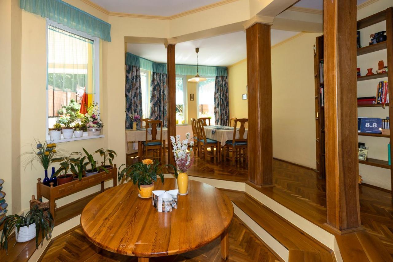 Cecey Vendeghaz Bed and Breakfast Eger Exteriör bild